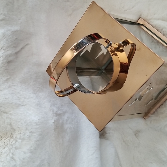 Lantern 18 inches tall - Picture 5 of 7